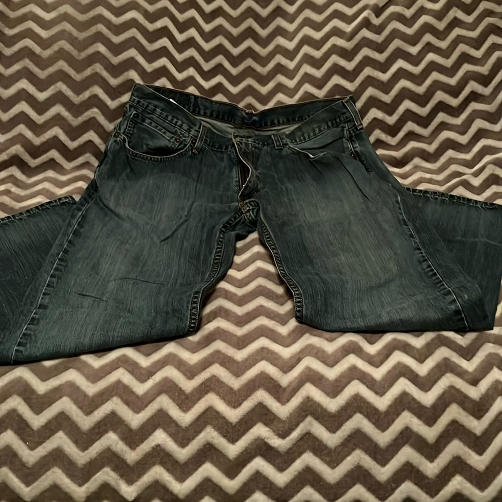 Men’s Levi 559 size W36 L30 relaxed straight.